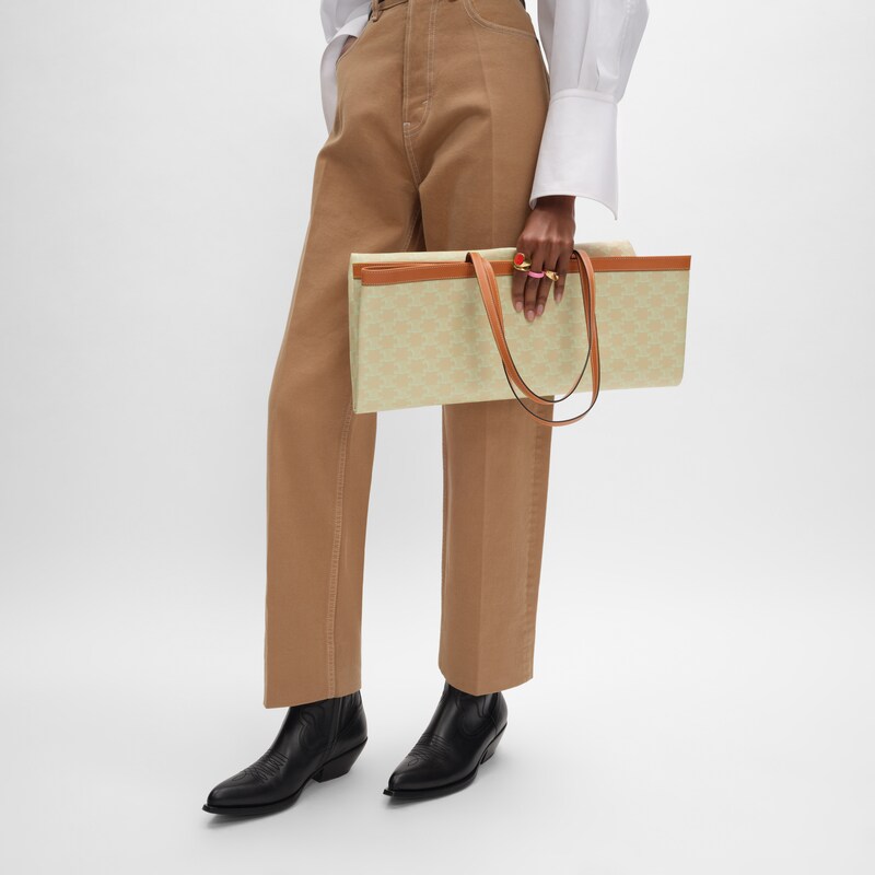 LARGE FLAT SHOPPER IN Triomphe Canvas - SANDCASTLE / SOFT LIME - TOP-HANDLE BAGS - 1 | CELINE