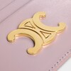 KARTENETUI TRIOMPHE aus glänzendem Kalbsleder - Dezentes Rosa - GESCHENKE FÜR SIE - 4 | CELINE