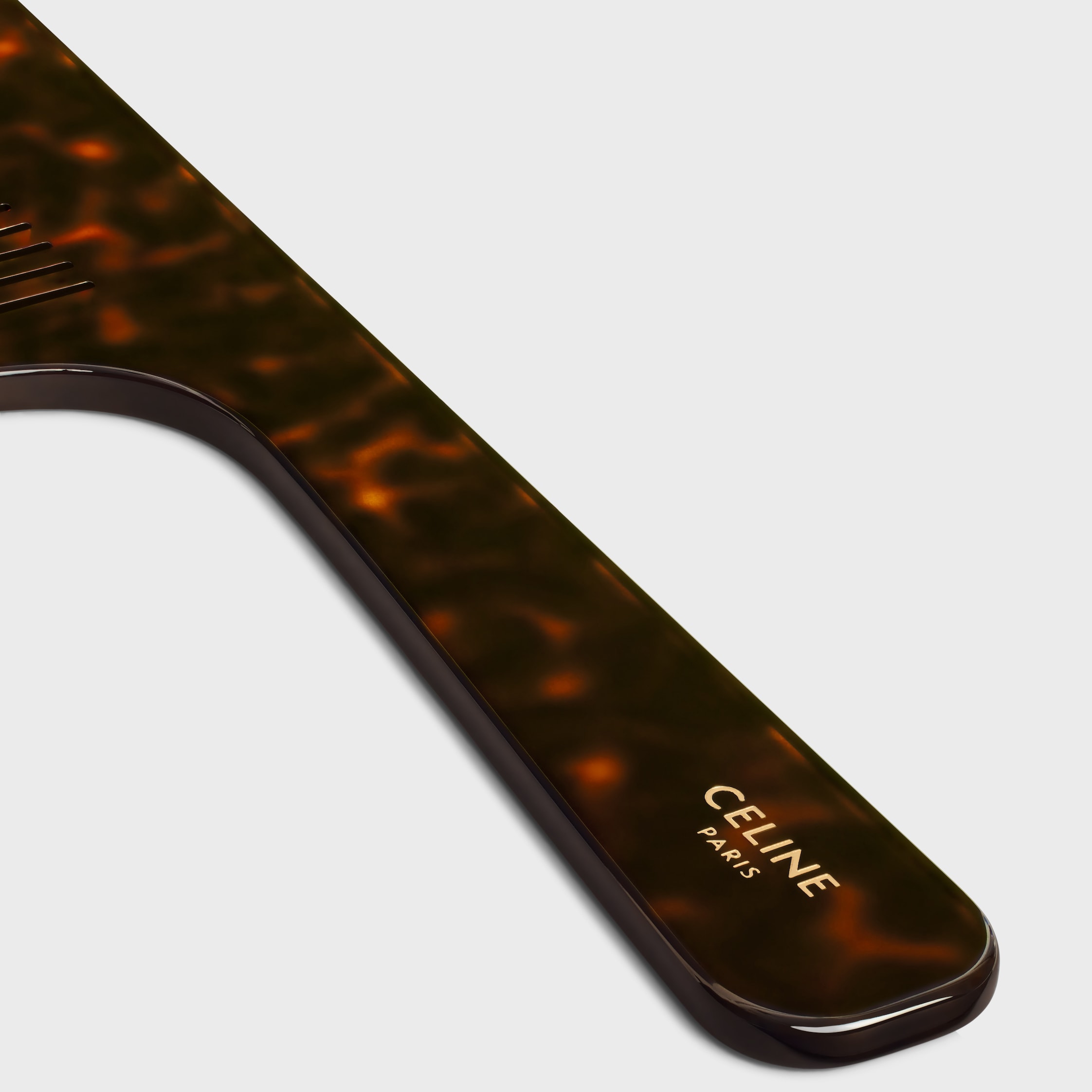 HAIR COMB WITH HANDLE IN ACETATE - DARK HAVANA | CELINE