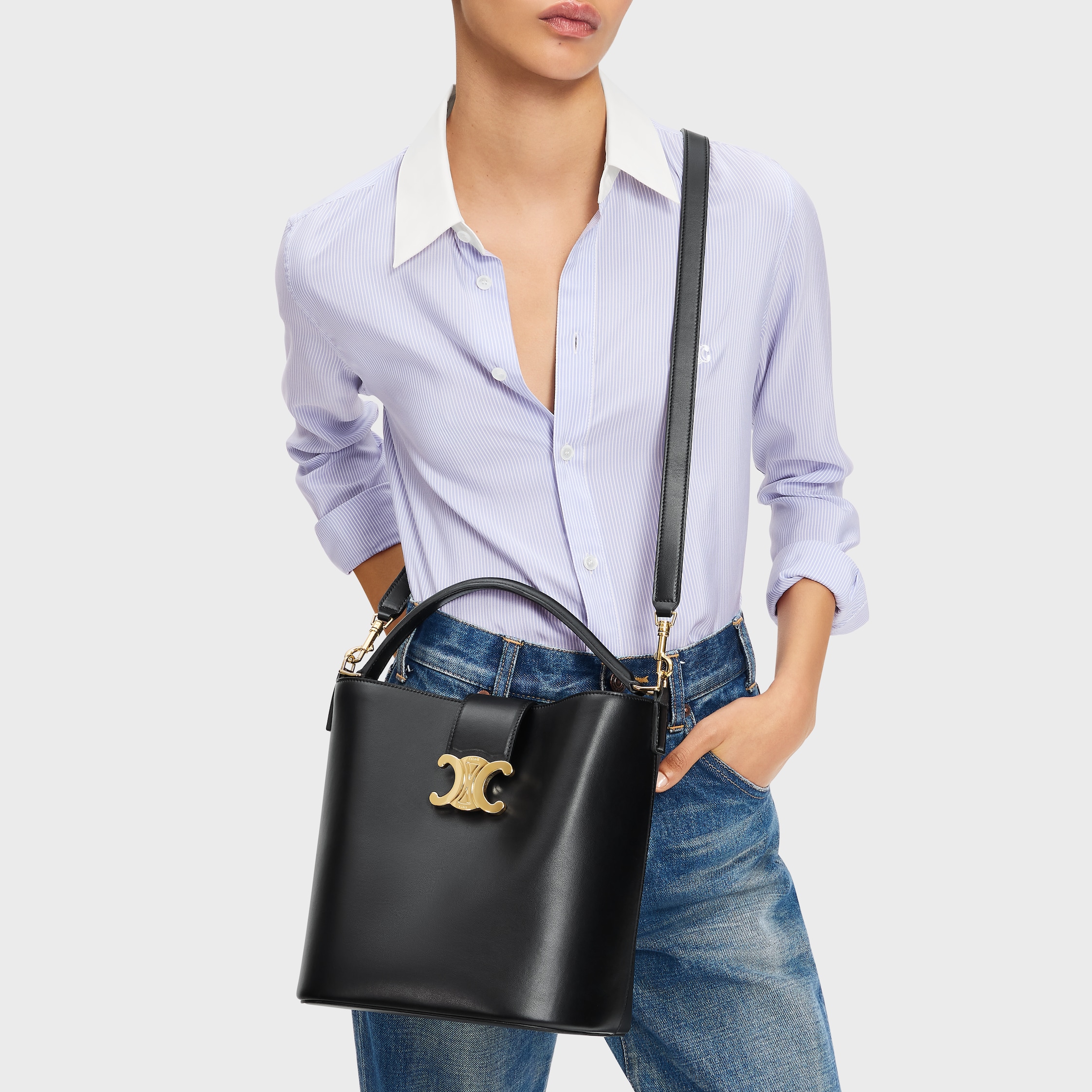 25新作 セリーヌ ミディアム バケット ルイーズ バッグ カーフ 2WAYで楽しめる♪】CELINE ミディアム ルイーズ バッグ (CELINE