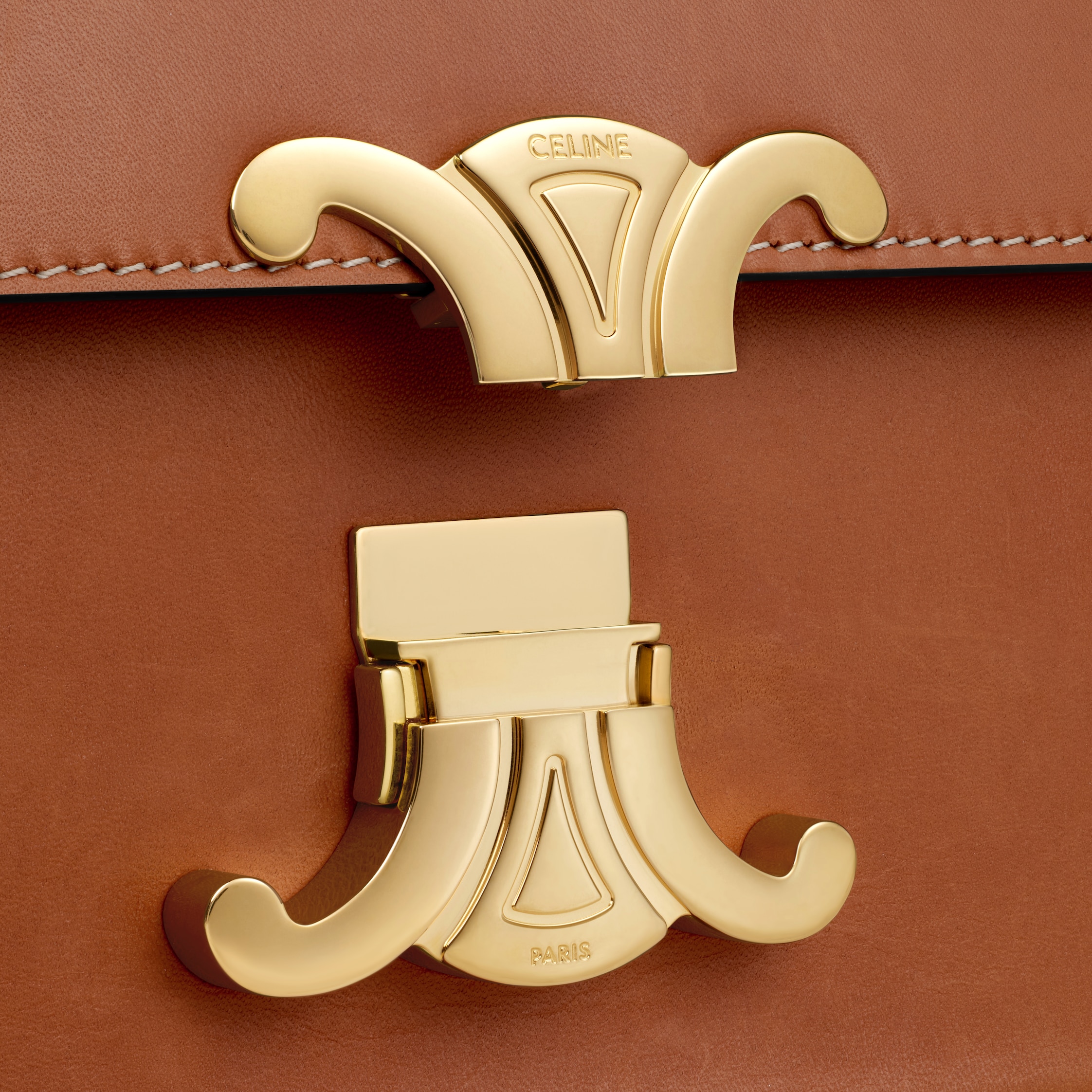 【直営】CELINE ショルダーバッグ クロード ナチュラルカーフ 国内直営 **CELINE** ショルダーバッグ クロード (CELINE