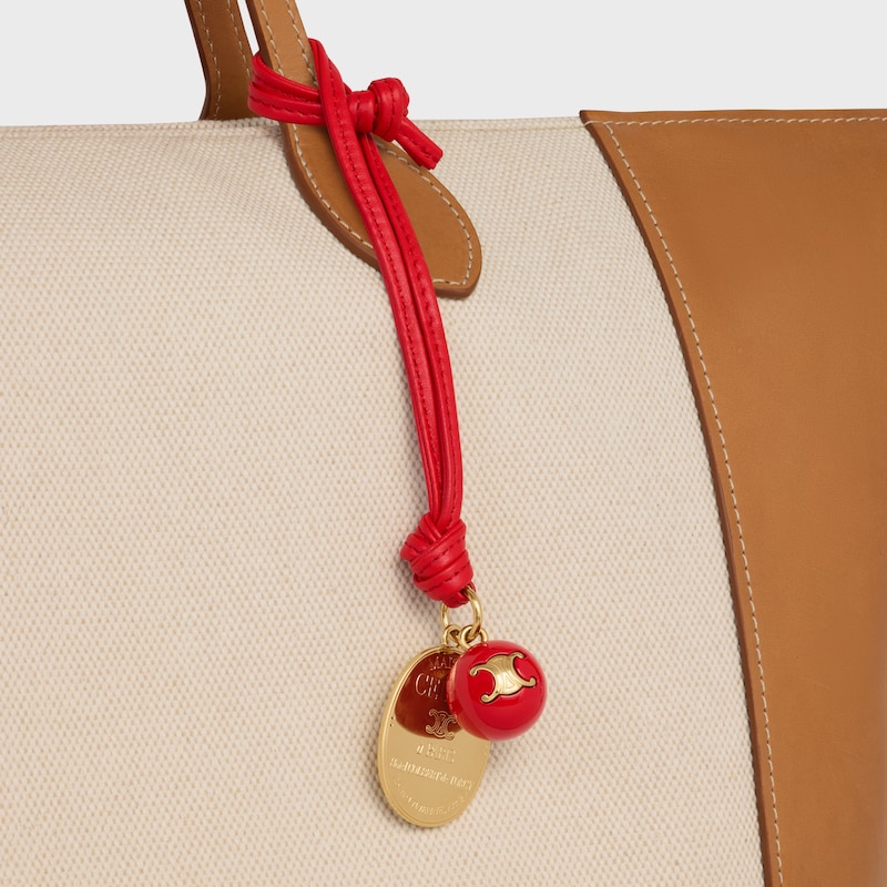 MAISON CELINE MEDALLION CHARM IN SMOOTH LAMBSKIN AND METAL - ULTRA RED - BAG CHARMS - 1 | CELINE