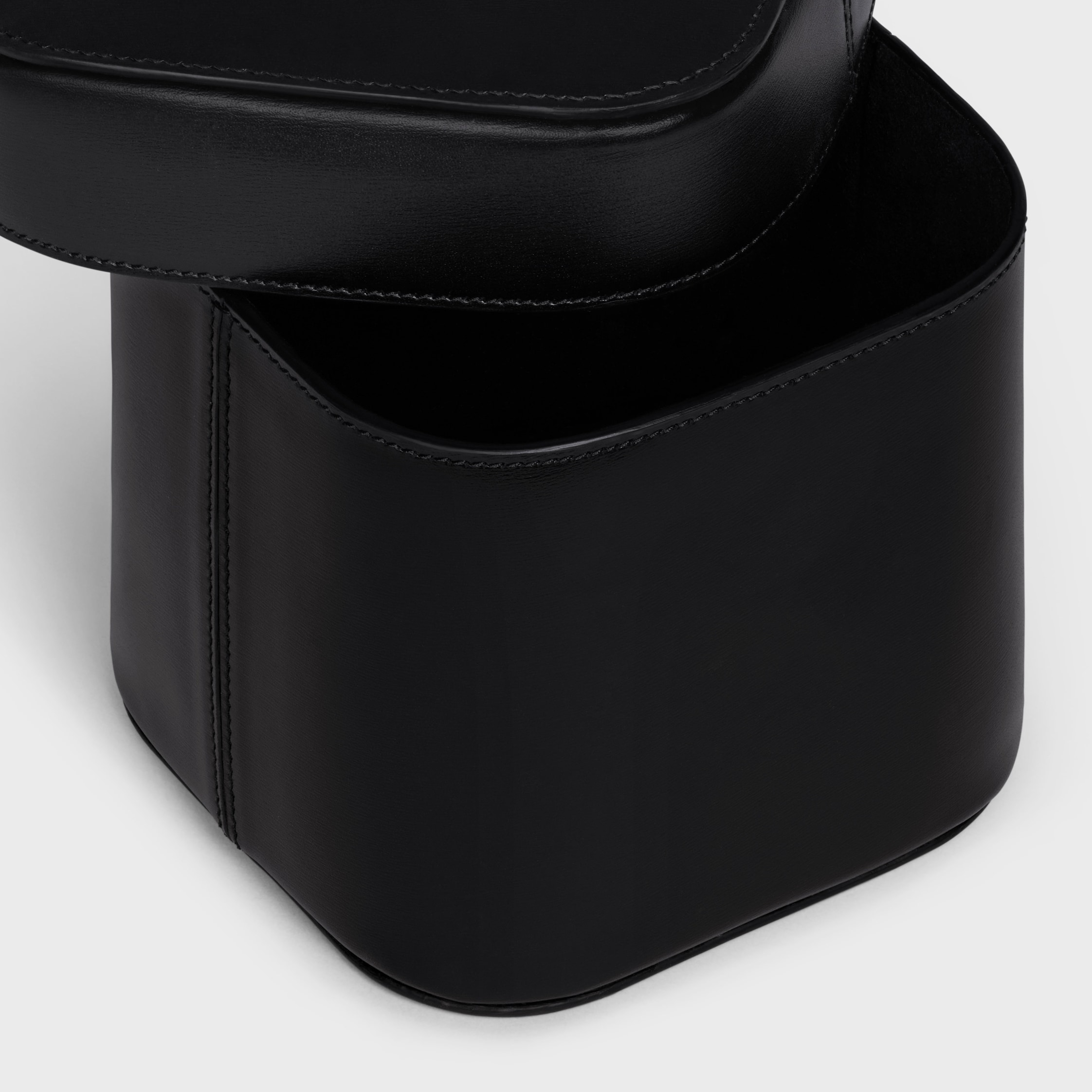 【VIPセール】CELINE 限定数量セール！Mini Messenger Box セリーヌ CELINE CELINE ショルダーバッグ Vertical Messenger