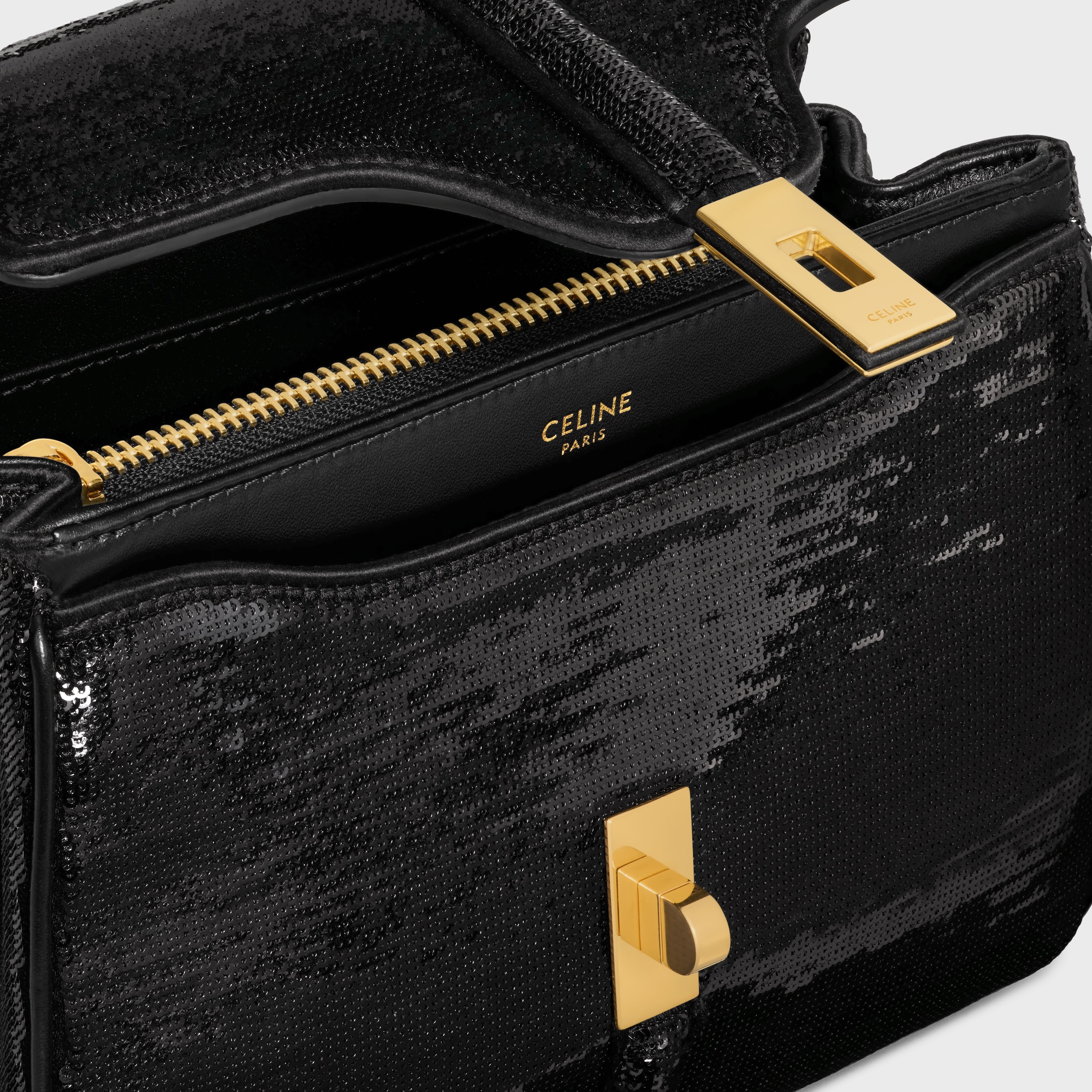 セリーヌ　　CELIＮＥ すぐ届く】セリーヌ 16セーズ☆スモール カーフスキン 大人気