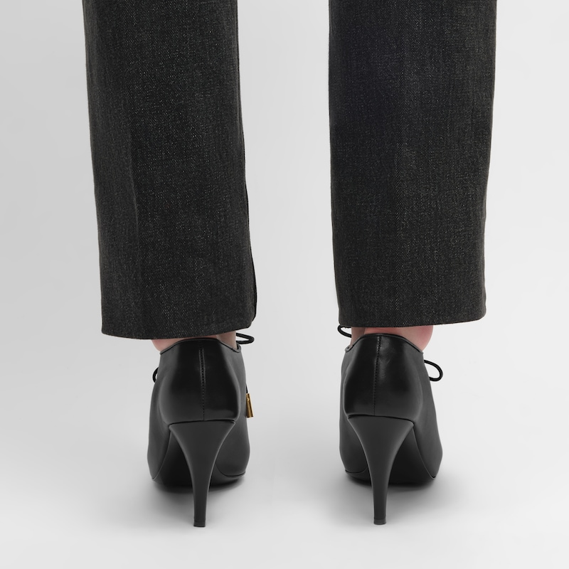 SOFT OXFORD - BAILARINAS CON TACÓN Y CORDONES DE PIEL DE BECERRO - CURTIDO VEGETAL - NEGRO -  - 1 | CELINE