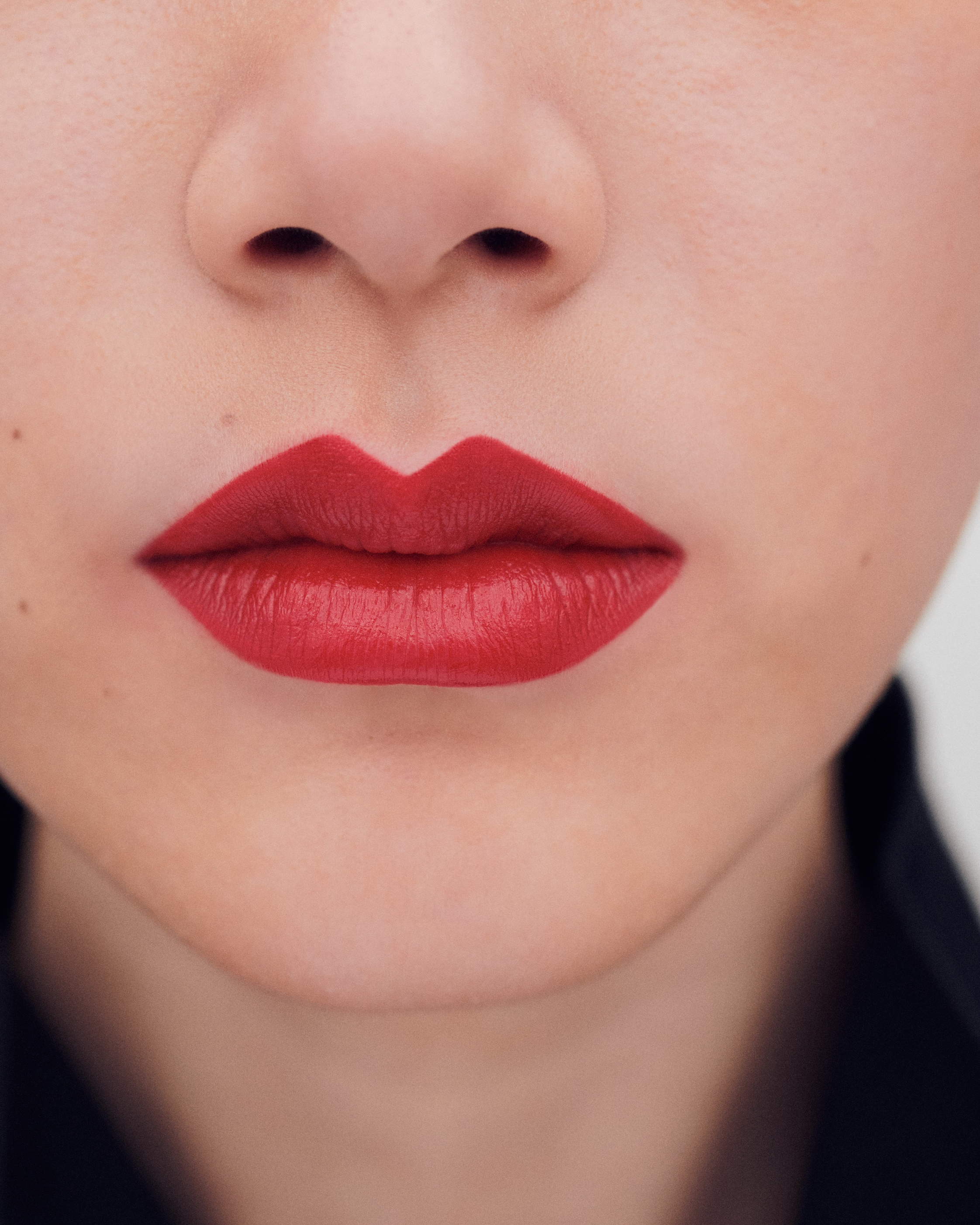 REFILL - LE ROUGE CELINE06 ROUGE DES PRÉS - Satin Lipstick - 06