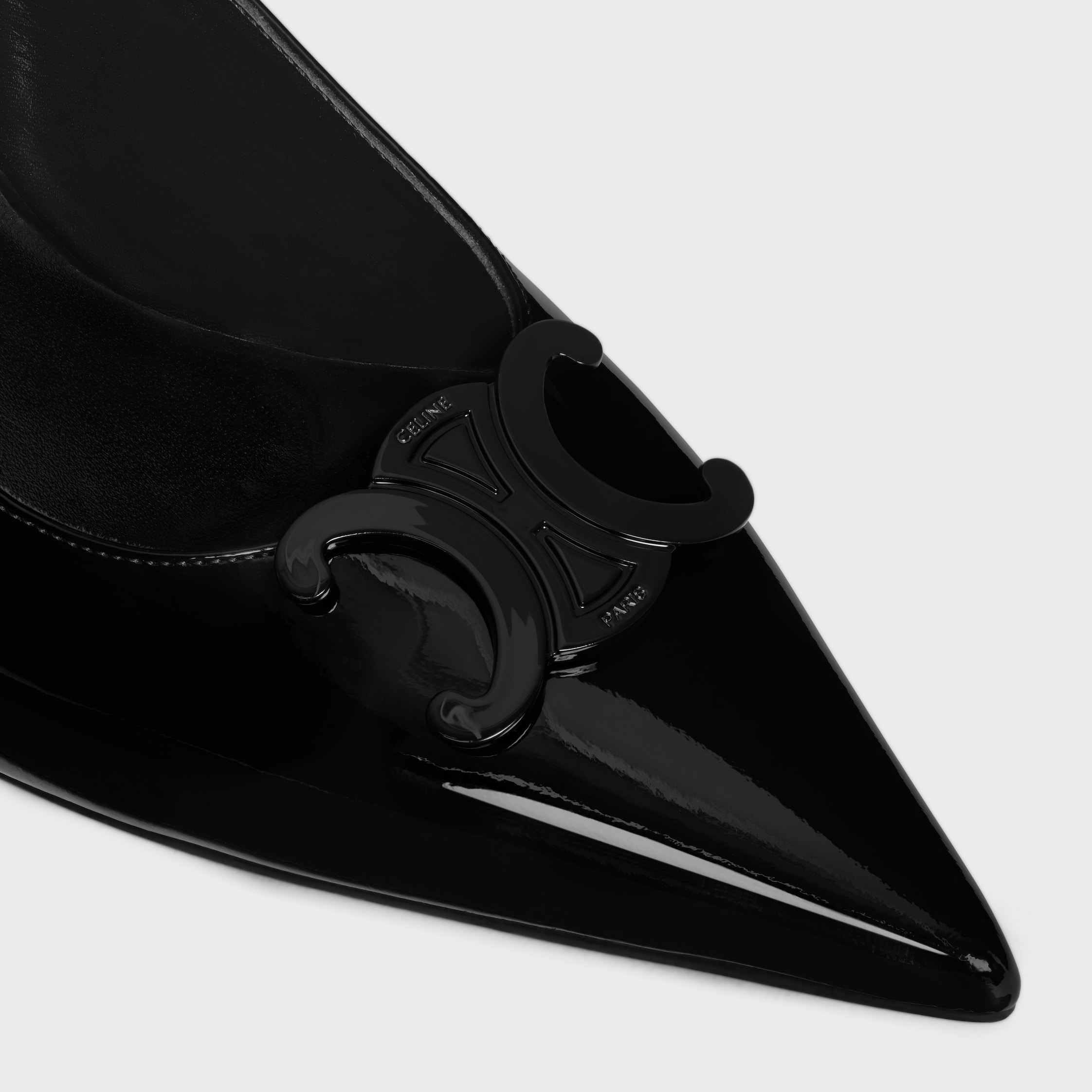CELINE ALMA TRIOMPHE SLINGBACK IN PATENT CALFSKIN パンプス CELINE ALMA TRIOMPHE SLINGBACK IN PATENT CALFSKIN - BLACK