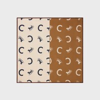 ผ้าผืนสี่เหลี่ยมผ้าไหมทวิลล์ - สีออฟไวท์/สีคาเมล -  - 1 | CELINE