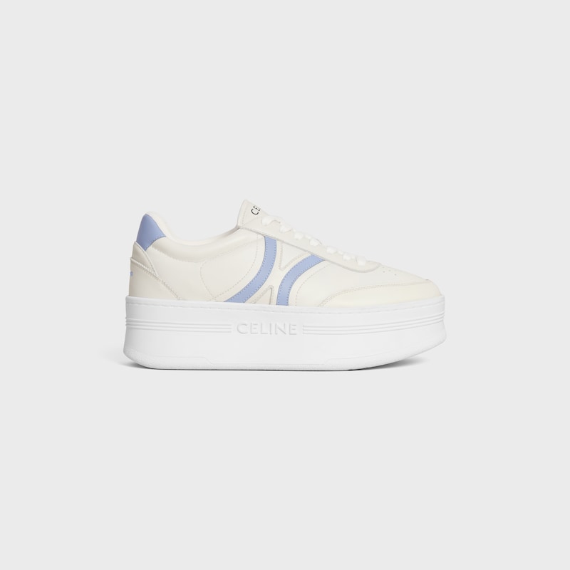 SNEAKER CELINE - BLOCK COM TRIOMPHE ATRÁS E SOLA EM CUNHA EM COURO DE BEZERRO - LEITE / AZUL CLARO - - 1 | CELINE