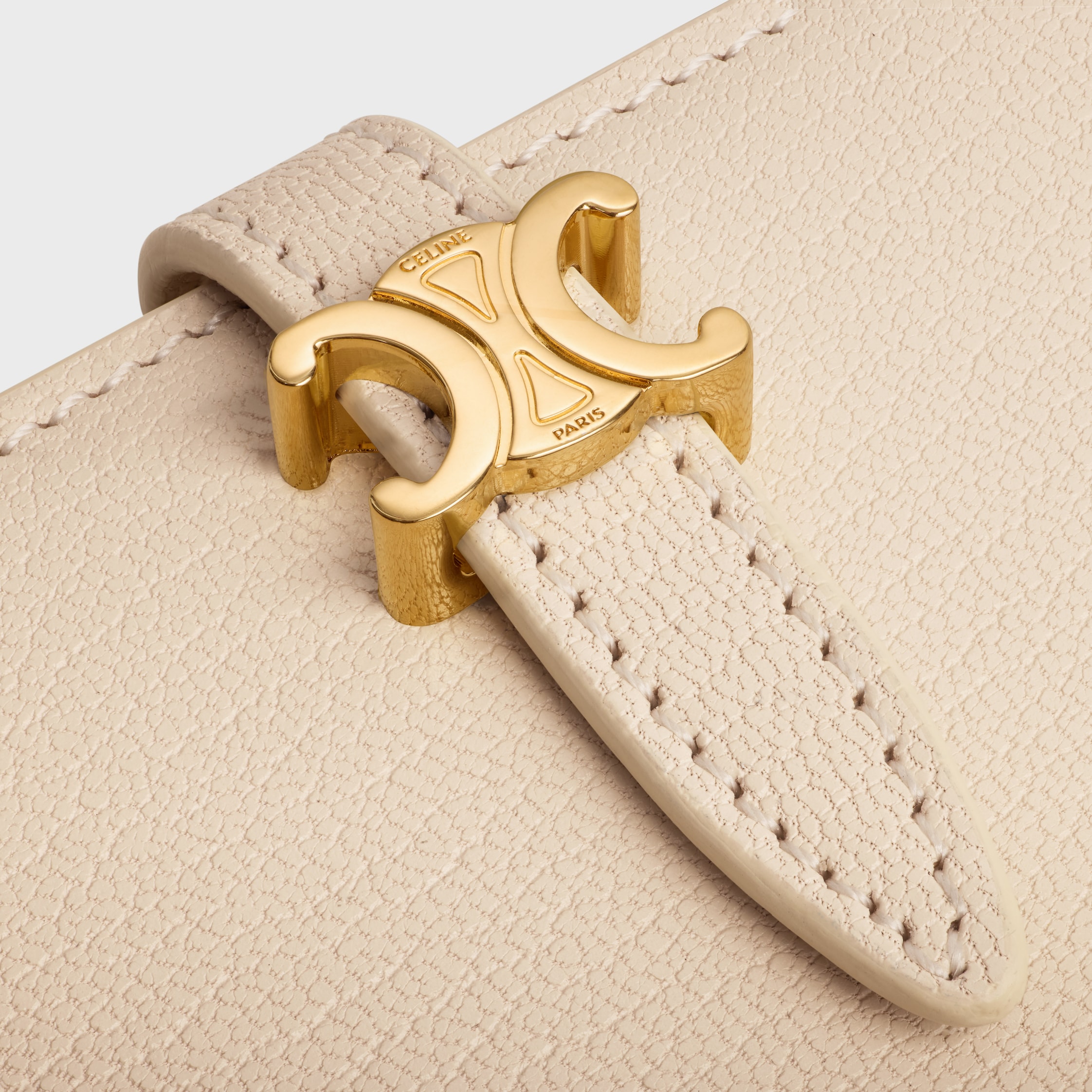 BI-FOLD CARD HOLDER TRIOMPHE PONTET IN GOATSKIN - CREAM | CELINE