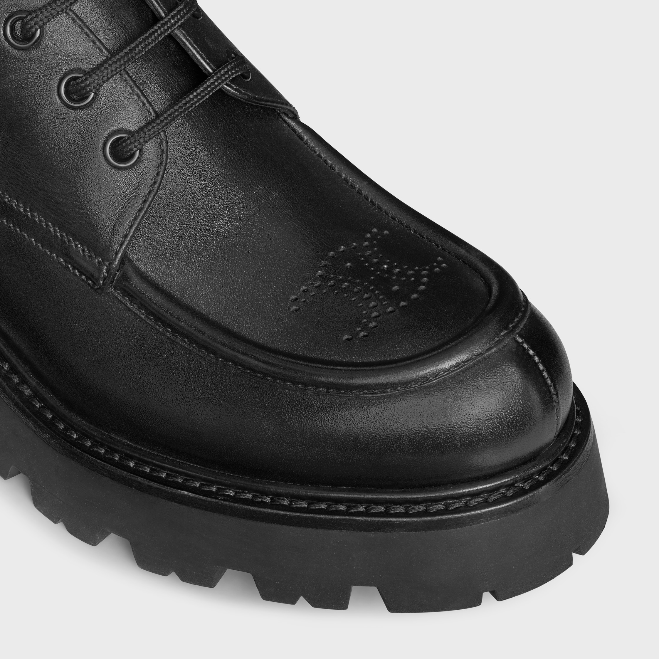 CELINE TRIOMPHE DERBIES IN SHINY BULL - BLACK | CELINE