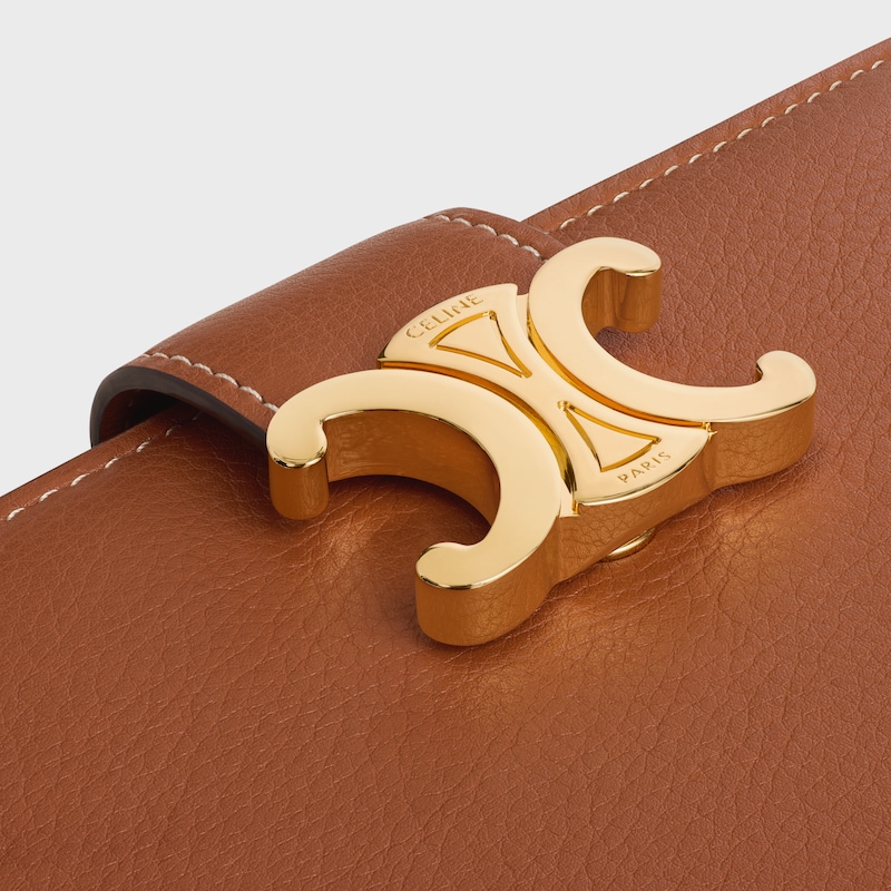 PORTAFOGLIO CON CINTURINO MEDIO NINO IN MORBIDA PELLE DI VITELLO GRANATA - CUOIO - GIFT FINDER - 1 | CELINE