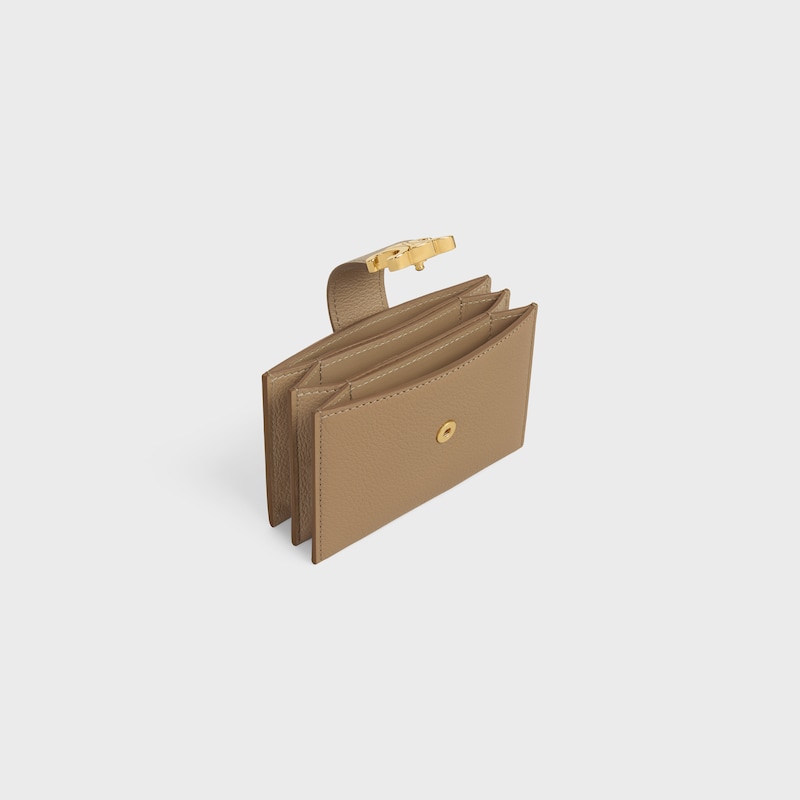 TARJETERO ESTILO ACORDEÓN DE PIEL DE BECERRO FLEXIBLE CON TEXTURA GRANULADA - MARRÓN AHUMADO - MONEDEROS Y TARJETEROS - 1 | CELINE