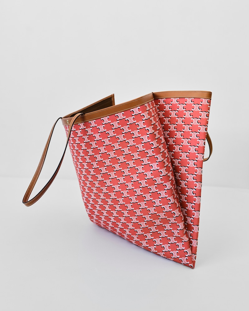 BOLSO SHOPPER GRANDE CON SOLAPA DE LONA TRIOMPHE - ROJO/NEGRO/BLANCO - REGALOS PARA ELLA - 1 | CELINE