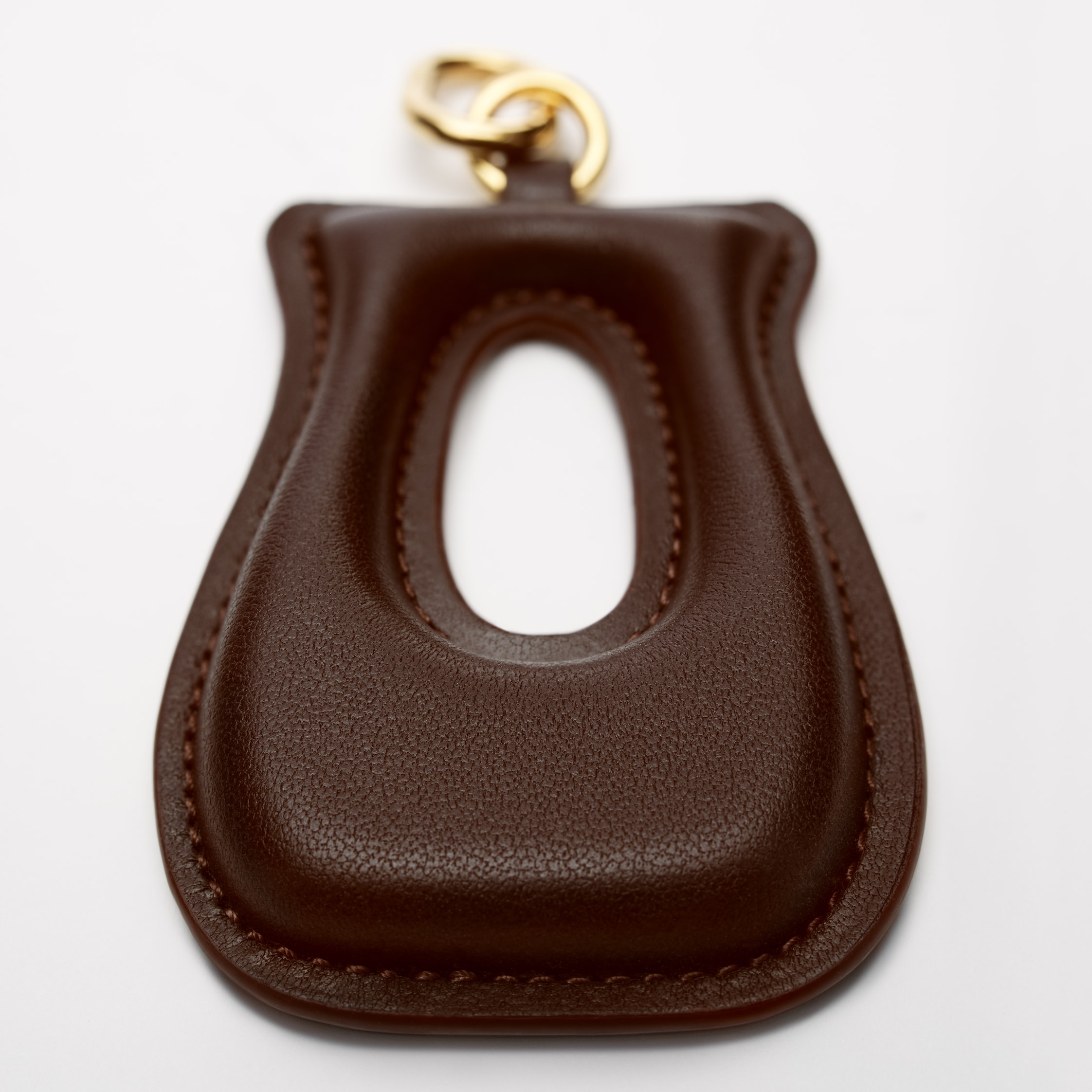 CELINE ALPHABET CHARMS O LETTER IN LAMBSKIN AND BRASS WITH GOLD FINISH