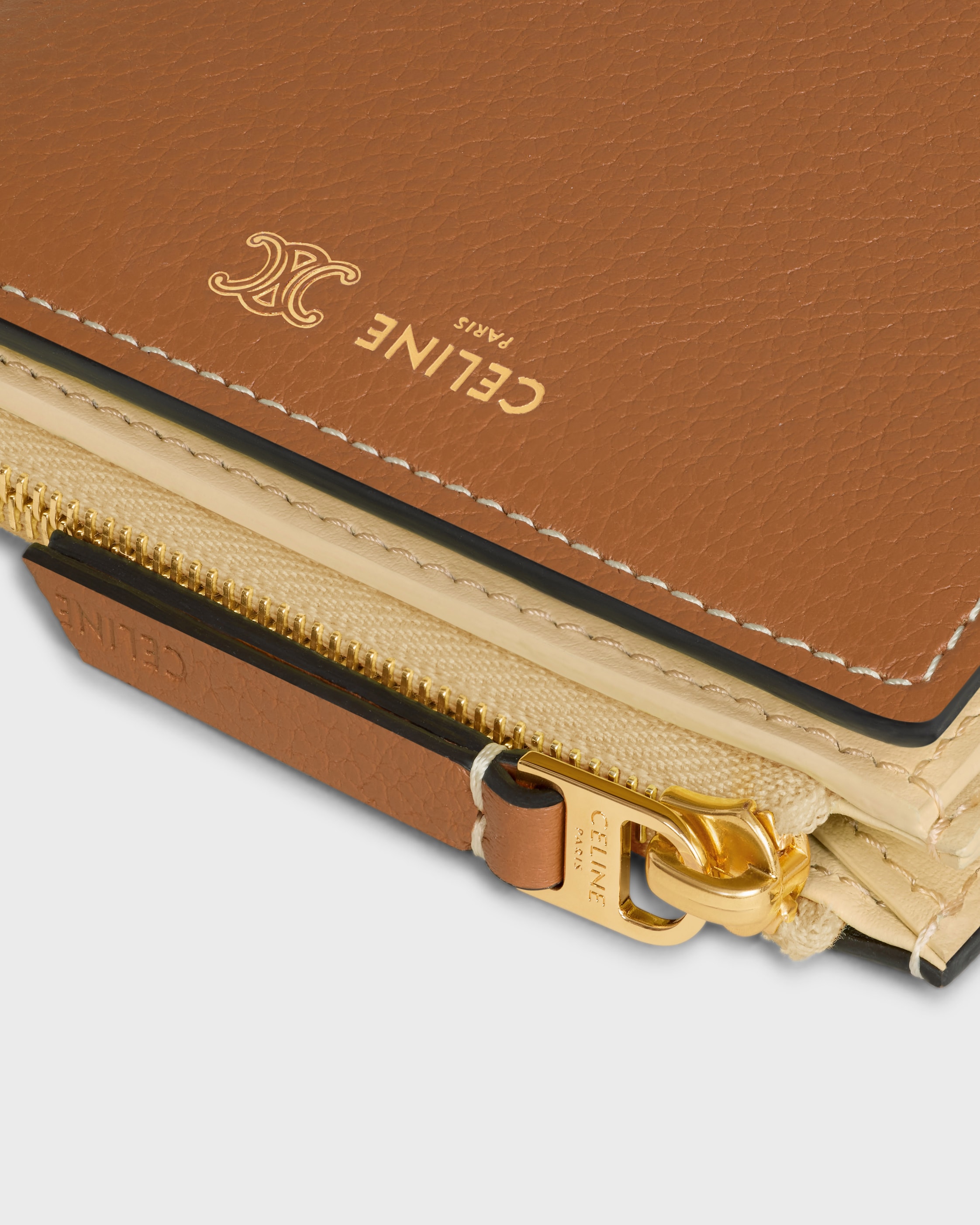 COMPACT WALLET TRIOMPHE STAMP IN SUPPLE GRAINED CALFSKIN - SOFT