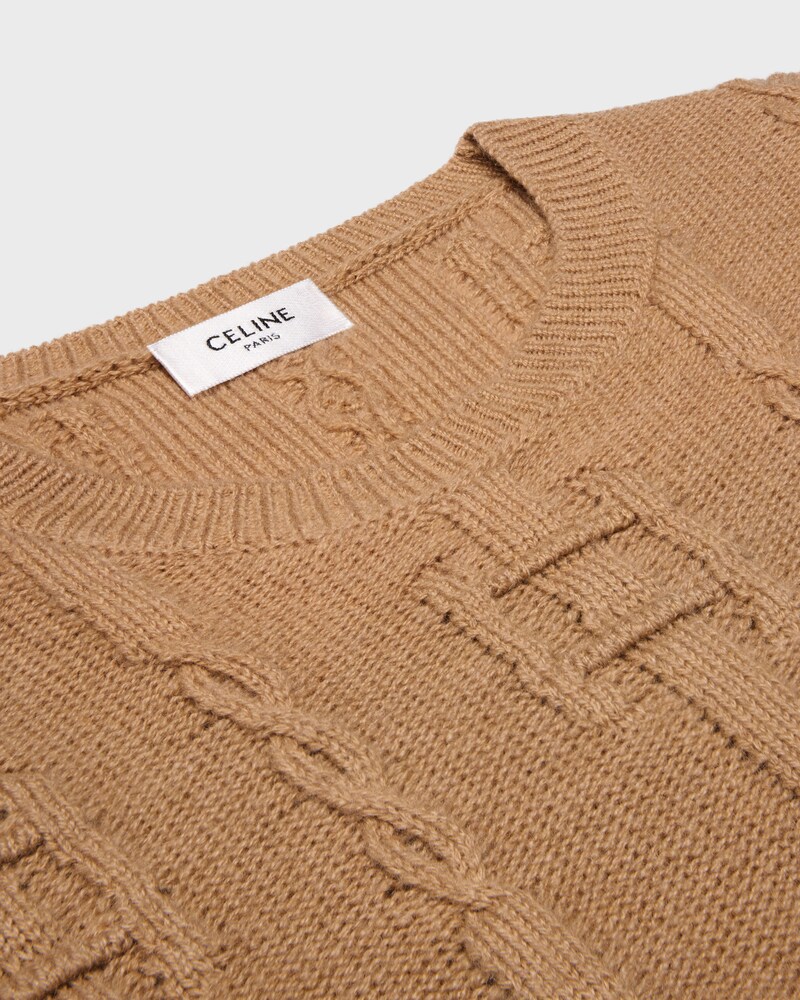 JERSEY CON CUELLO REDONDO DE CACHEMIRA CON CADENAS - CAMEL -  - 1 | CELINE
