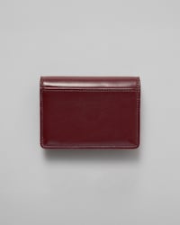 CARD HOLDER WITH FLAP TRIOMPHE IN GLOSSY LAMBSKIN - SYRAH - CARD HOLDERS - 2 | CELINE