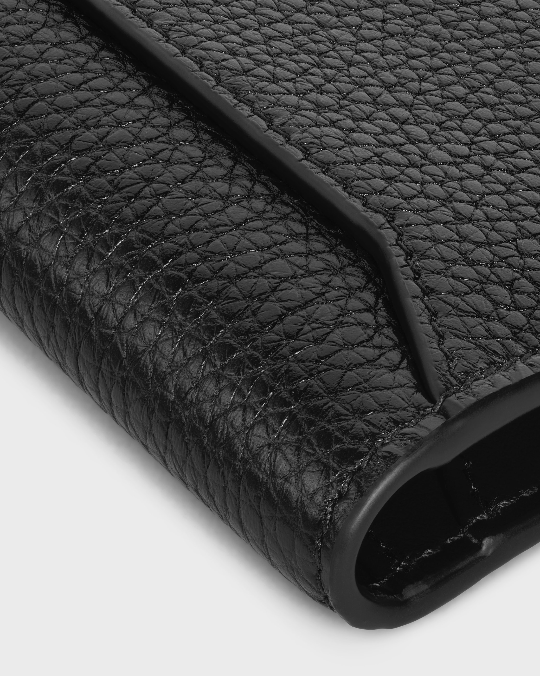VERTICAL CARD HOLDER IN GRAINED CALFSKIN - BLACK | CELINE