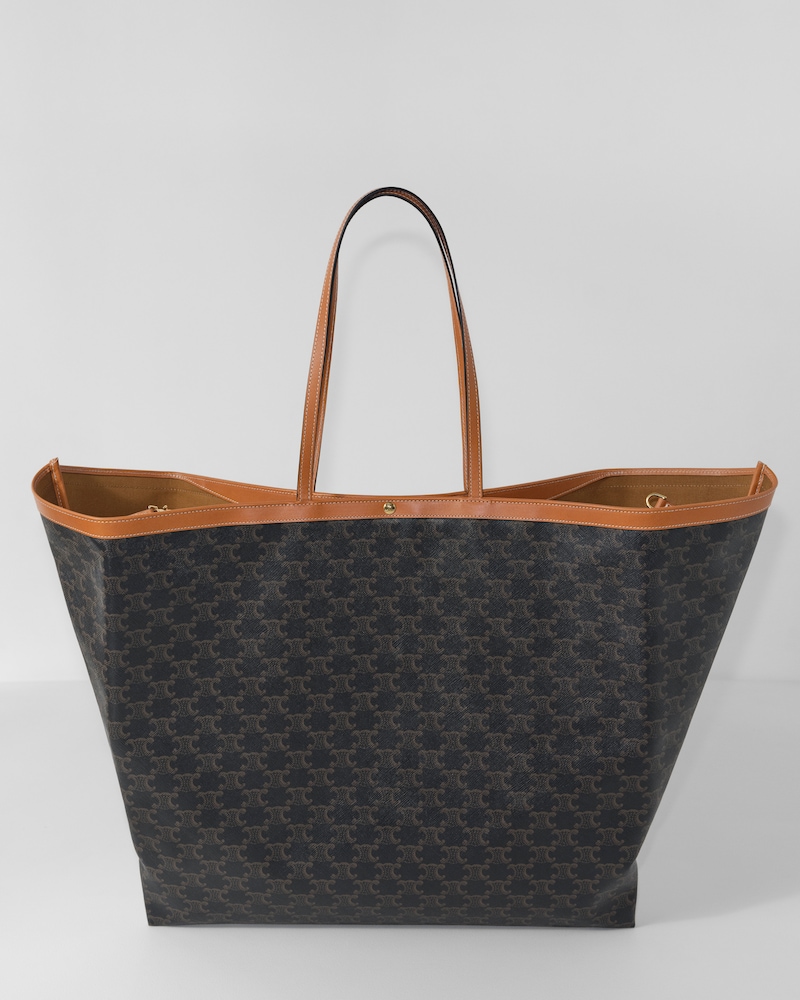 LARGE FLAT SHOPPER IN TRIOMPHE CANVAS - MIEL - ALL BAGS - 1 | CELINE