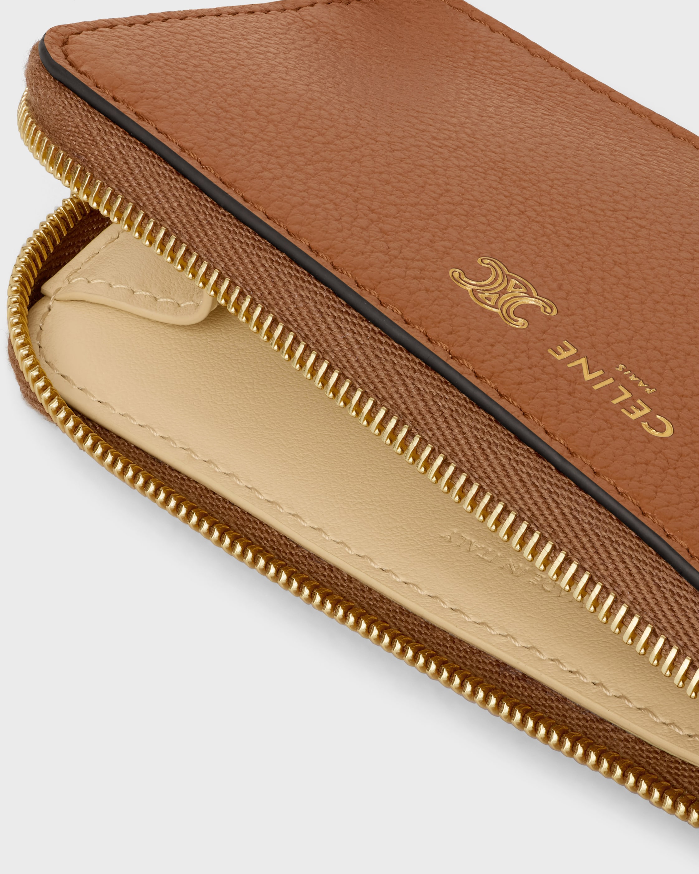 LONG ZIPPED CARD HOLDER IN SUPPLE GRAINED CALFSKIN - SOFT TAN