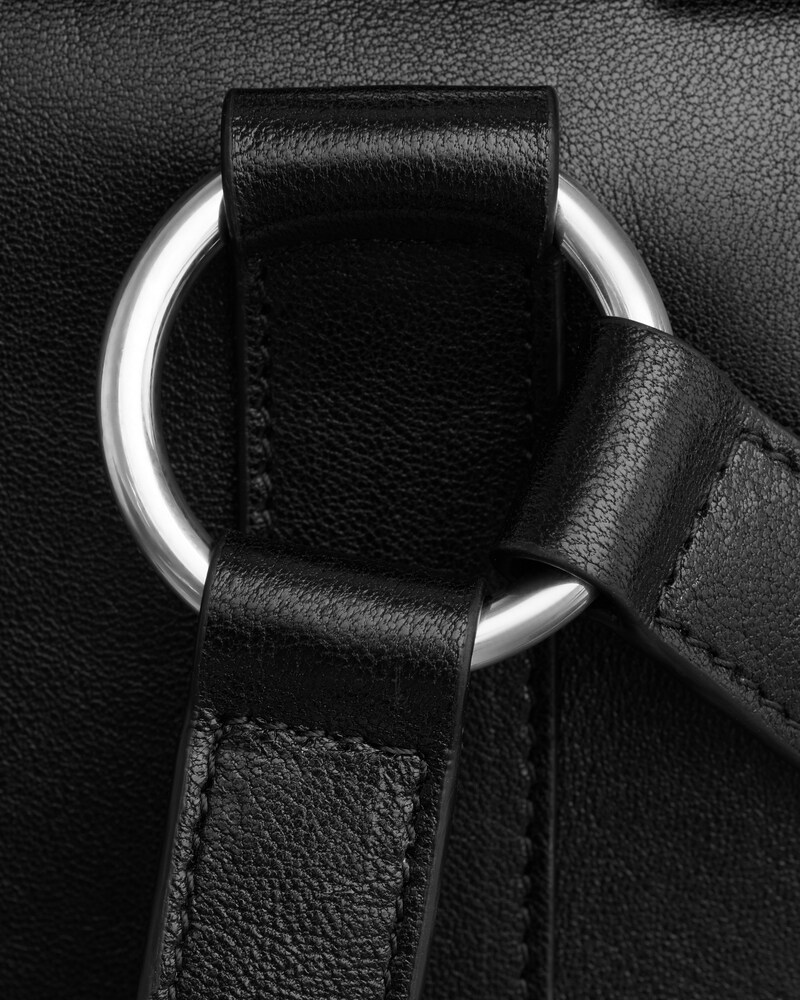 Sac à dos grand modèle EN AGNEAU BRILLANT - NOIR - NOUVEAUTÉS - 1 | CELINE