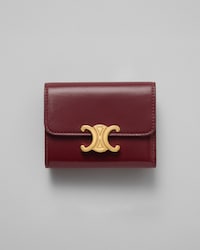 COMPACT WALLET WITH COIN TRIOMPHE IN GLOSSY LAMBSKIN - SYRAH - GIFTS FOR HER - 1 | CELINE