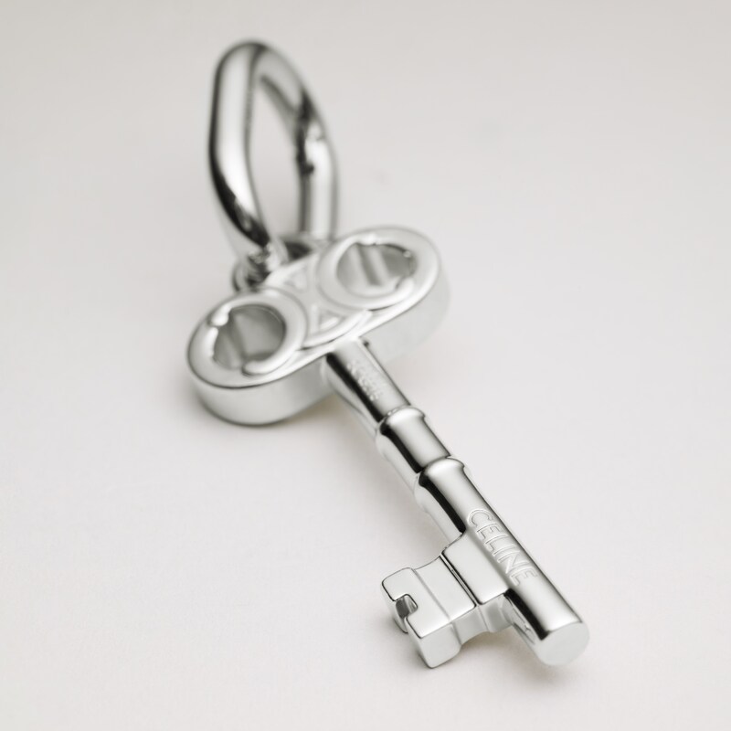 CL&Eacute; TRIOMPHE CHARMS EN LAITON RHODI&Eacute; - ARGENT - CHARMS - 1 | CELINE