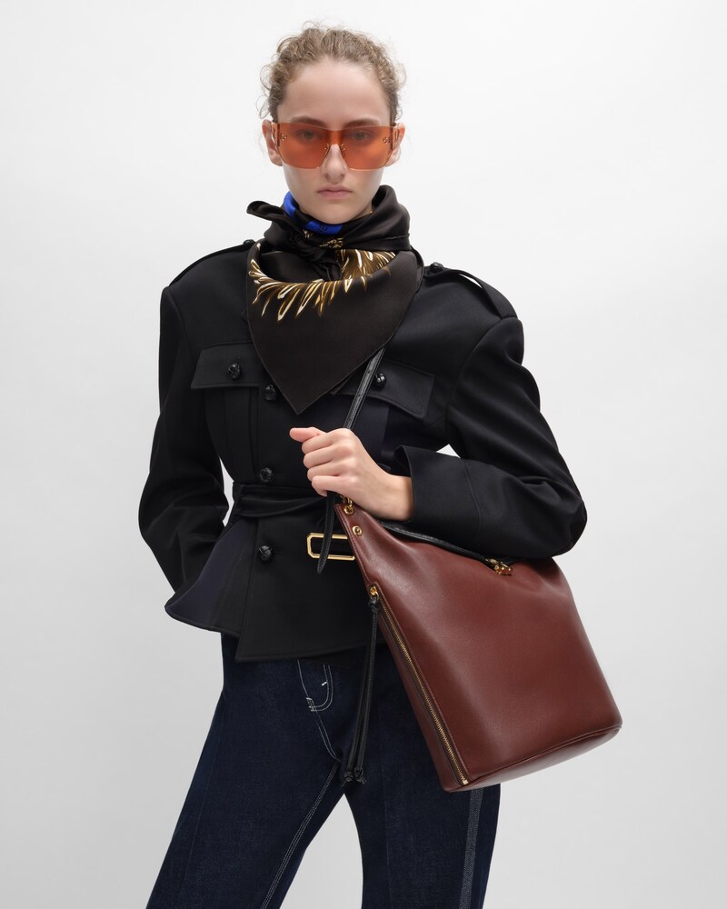 BUCKET SOFT TRIOMPHE IN SUPPLE SHINY LAMBSKIN - DARK BROWN / BLACK - BUCKET - 1 | CELINE