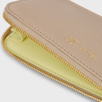 LONG ZIPPED CARD HOLDER IN SUPPLE GRAINED CALFSKIN - SAFARI / CITRUS - CARD HOLDERS - 2 | CELINE