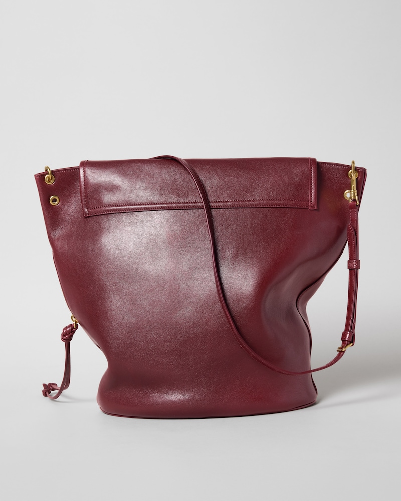 BUCKET SOFT TRIOMPHE IN SUPPLE SHINY LAMBSKIN - SYRAH - ALL BAGS - 1 | CELINE