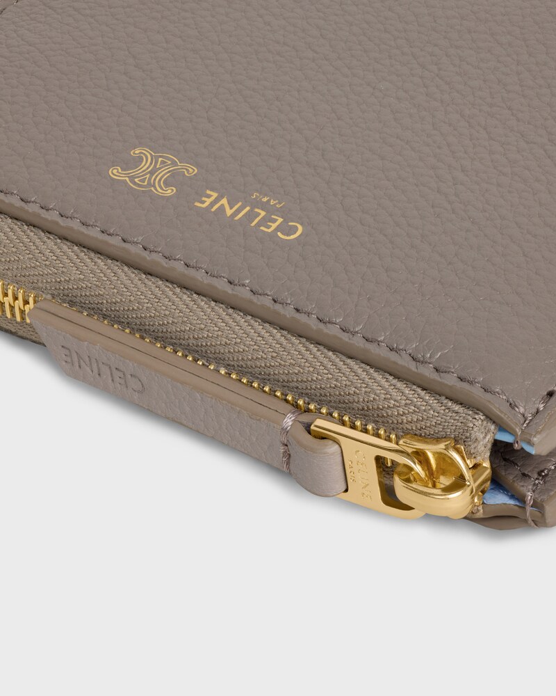 FLAT ZIPPED WALLET TRIOMPHE STAMP IN SUPPLE GRAINED CALFSKIN - PEBBLE / LIGHT BLUE - WALLETS - 1 | CELINE