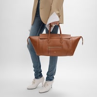 LUGGAGE IN SUPPLE SHINY LAMBSKIN - SOFT TAN - LUGGAGE - 2 | CELINE