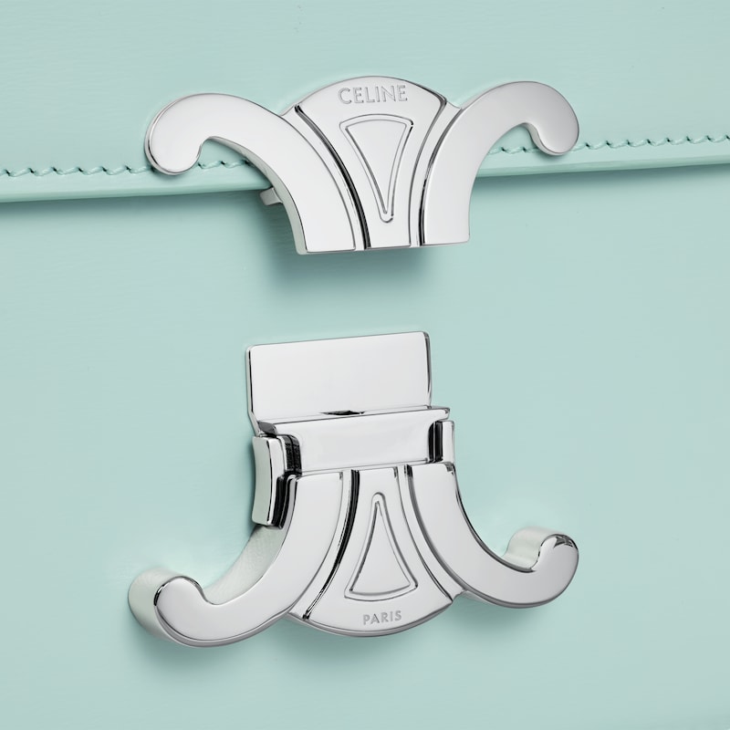 Borsa Teen Triomphe in pelle di vitello lucida - Acqua chiaro - TRIOMPHE - 1 | CELINE