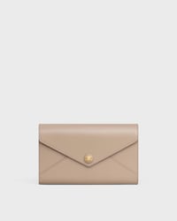 POCHETTE ENVELOPPE AVEC CHAÎNE veau brillant - SAFARI - MINI SACS - 1 | CELINE