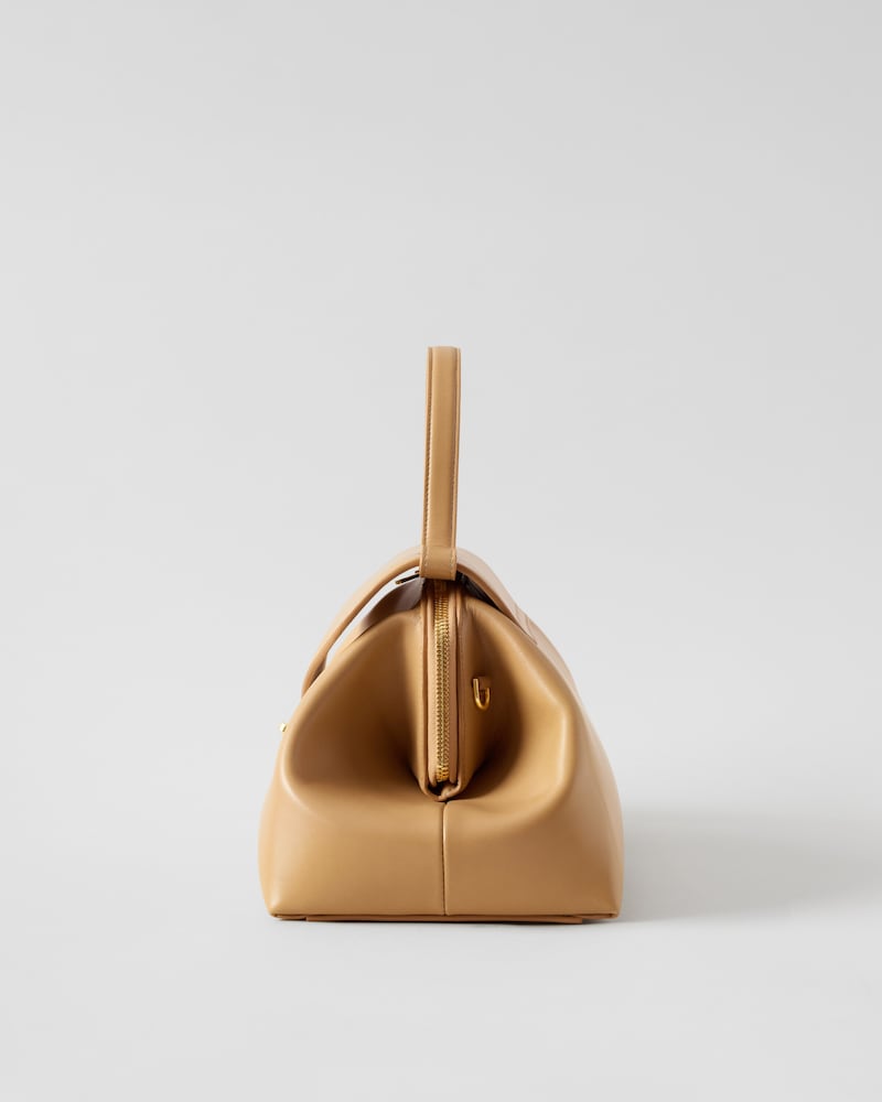FLAIR IN SHINY CALFSKIN - LIGHT CUIR - Flair - 1 | CELINE