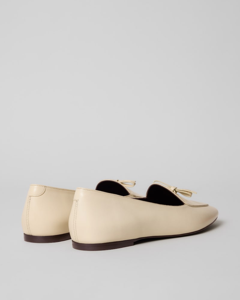 SLIPPER AURA BOW EN CUIR - MILK -  - 1 | CELINE