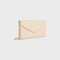 POCHETTE ENVELOPPE AVEC CHAÎNE en veau brillant - CRème - MINI SACS - 2 | CELINE