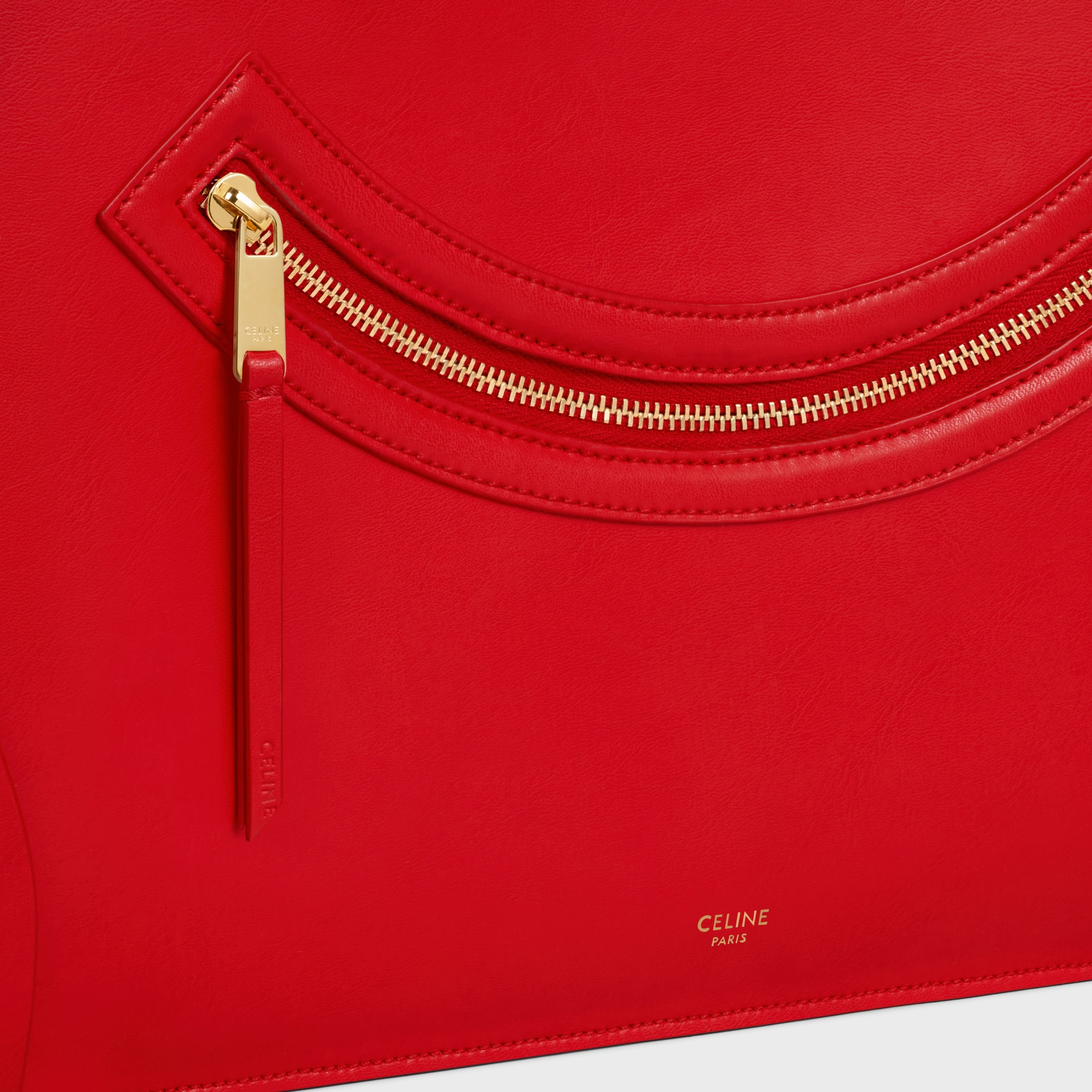 FLAT LUGGAGE IN GLOSSY CALFSKIN - ULTRA RED | CELINE