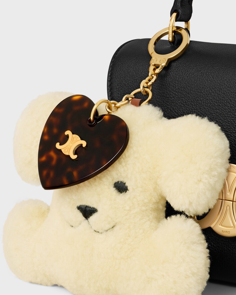 TRIOMPHE pom-pom keyring  with heart in SHEARLING AND ACETATE with GOLD FINISHING - NATURAL / TAN - CHARMS AND ACCESSORIES - 1 | CELINE
