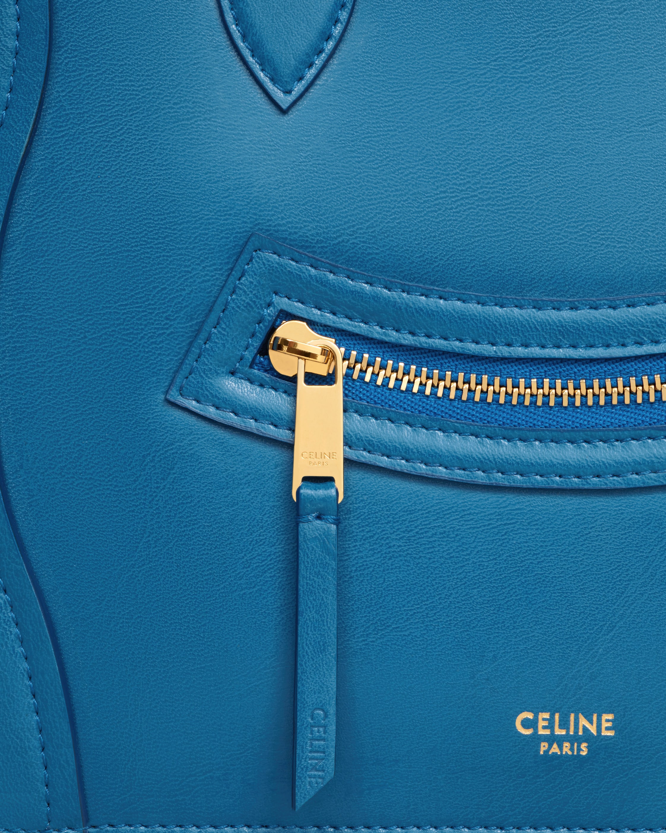 MEDIUM POUCH IN GLOSSY CALFSKIN - ULTRA BLUE | CELINE