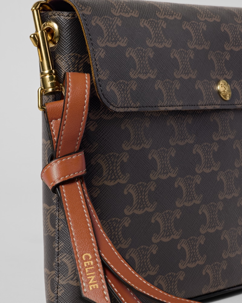 MEDIUM FLAP POUCH IN SHINY TRIOMPHE CANVAS AND LAMBSKIN - TAN - POUCHES - 1 | CELINE