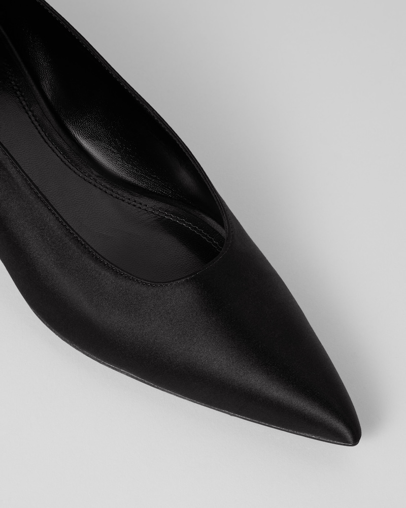 MIDI PUMP IN SATIN - BLACK -  - 1 | CELINE