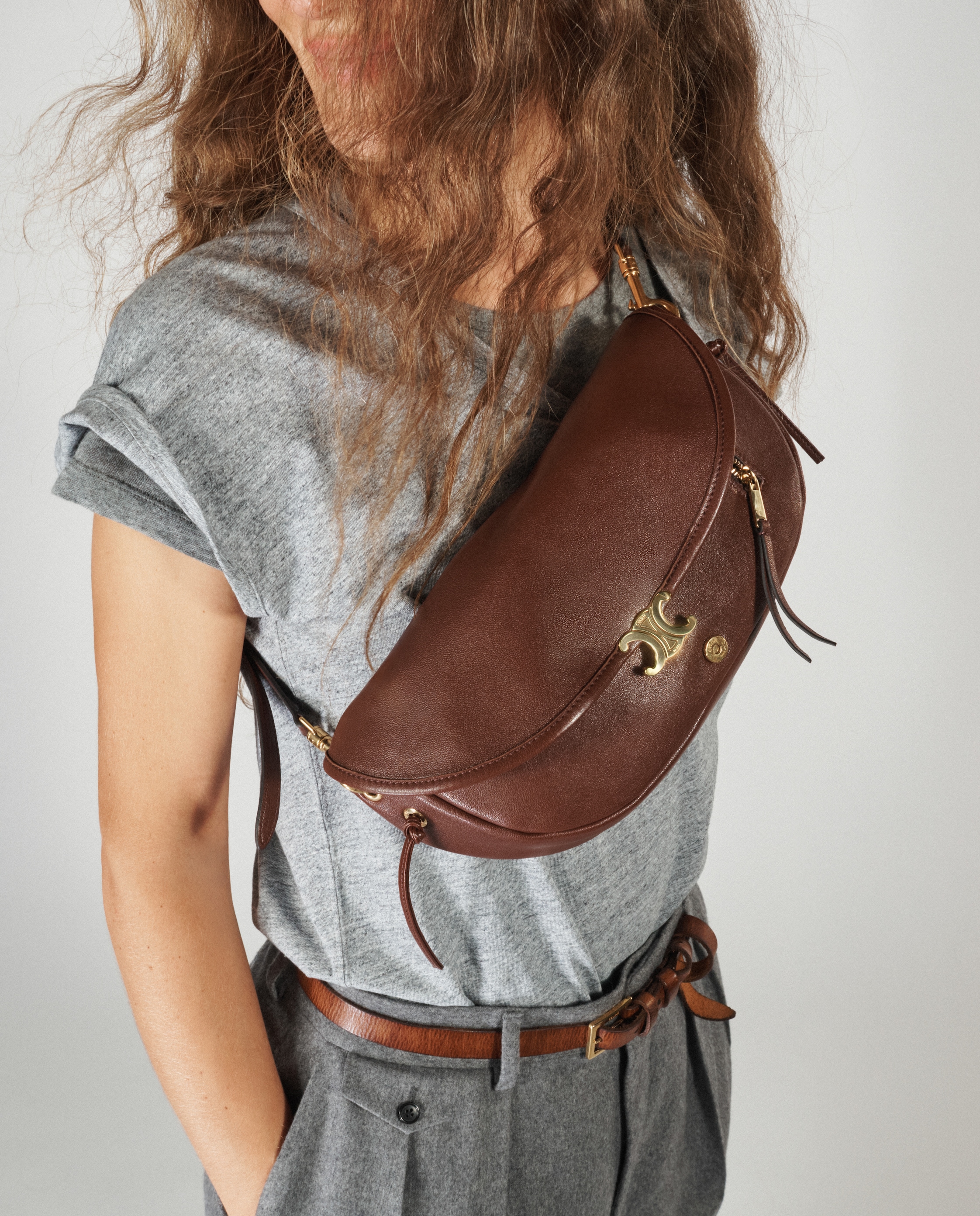 SOFT TRIOMPHE LITTLE HALFMOON IN SHINY LAMBSKIN - DEEP BROWN | CELINE