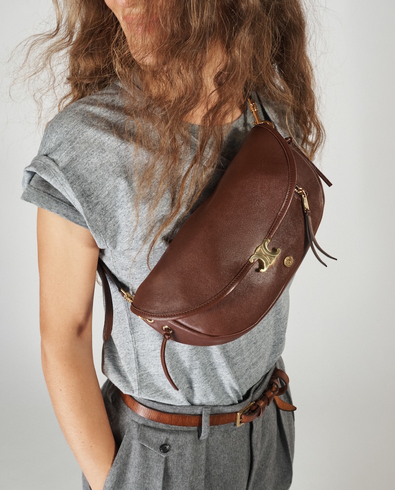 HALFMOON SOFT TRIOMPHE PICCOLA IN PELLE DI AGNELLO LUCIDA - MARRONE SCURO - DONNA - 1 | CELINE