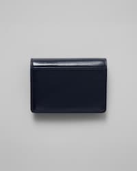 トリオンフ フラップ付きカードホルダー / グロッシーラムスキン - インクブルー - ラッキーデー セレクション - 2 | CELINE