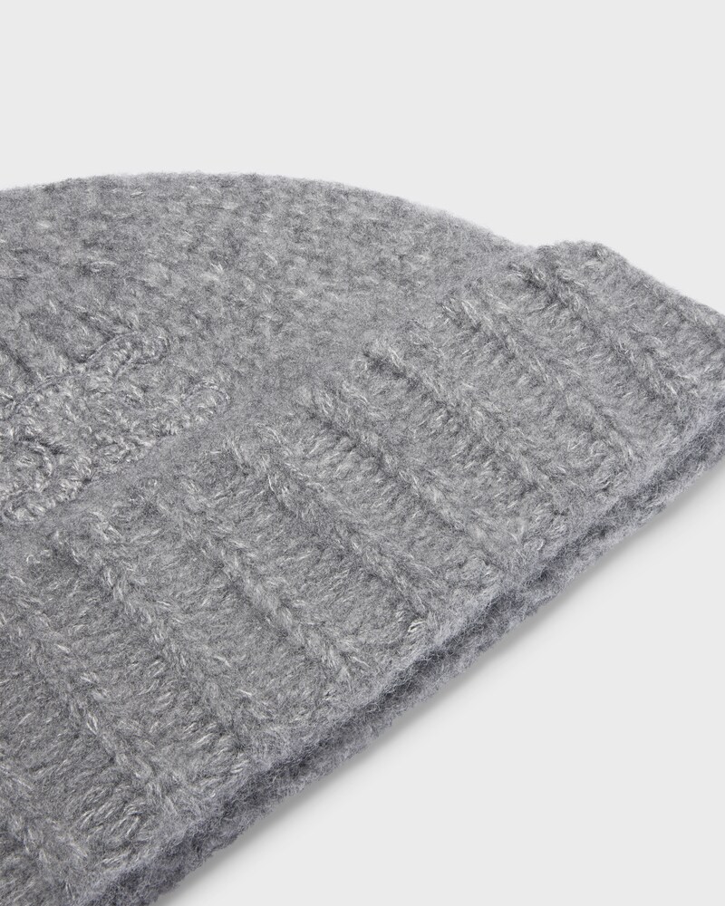 GORRO TRIOMPHE DE CACHEMIRA Y SEDA - GRIS CLARO -  - 1 | CELINE
