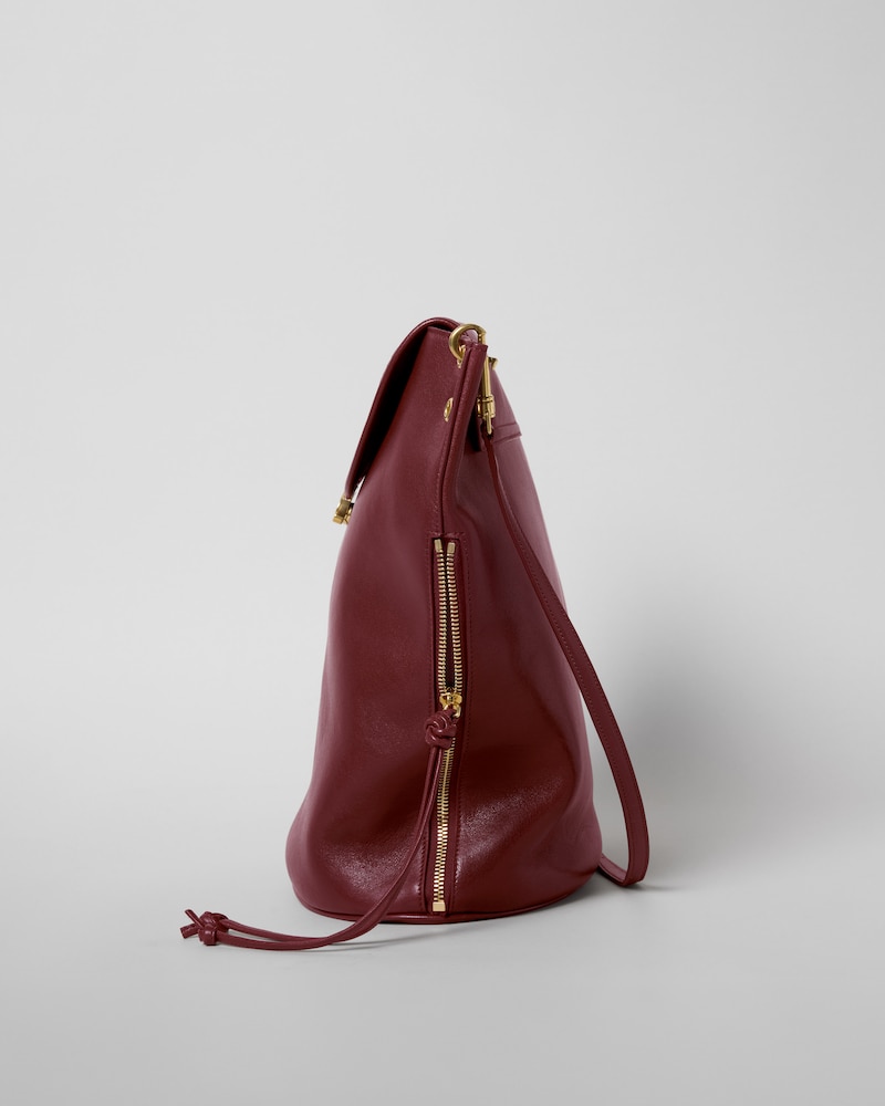 BUCKET SOFT TRIOMPHE IN SUPPLE SHINY LAMBSKIN - SYRAH - ALL BAGS - 1 | CELINE