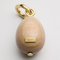 PIEDRA CON CHARMS CELINE DE BOTTICINO Y LATÓN CON ACABADO DORADO - COLOR CRUDO / DORADO - CHARMS - 2 | CELINE