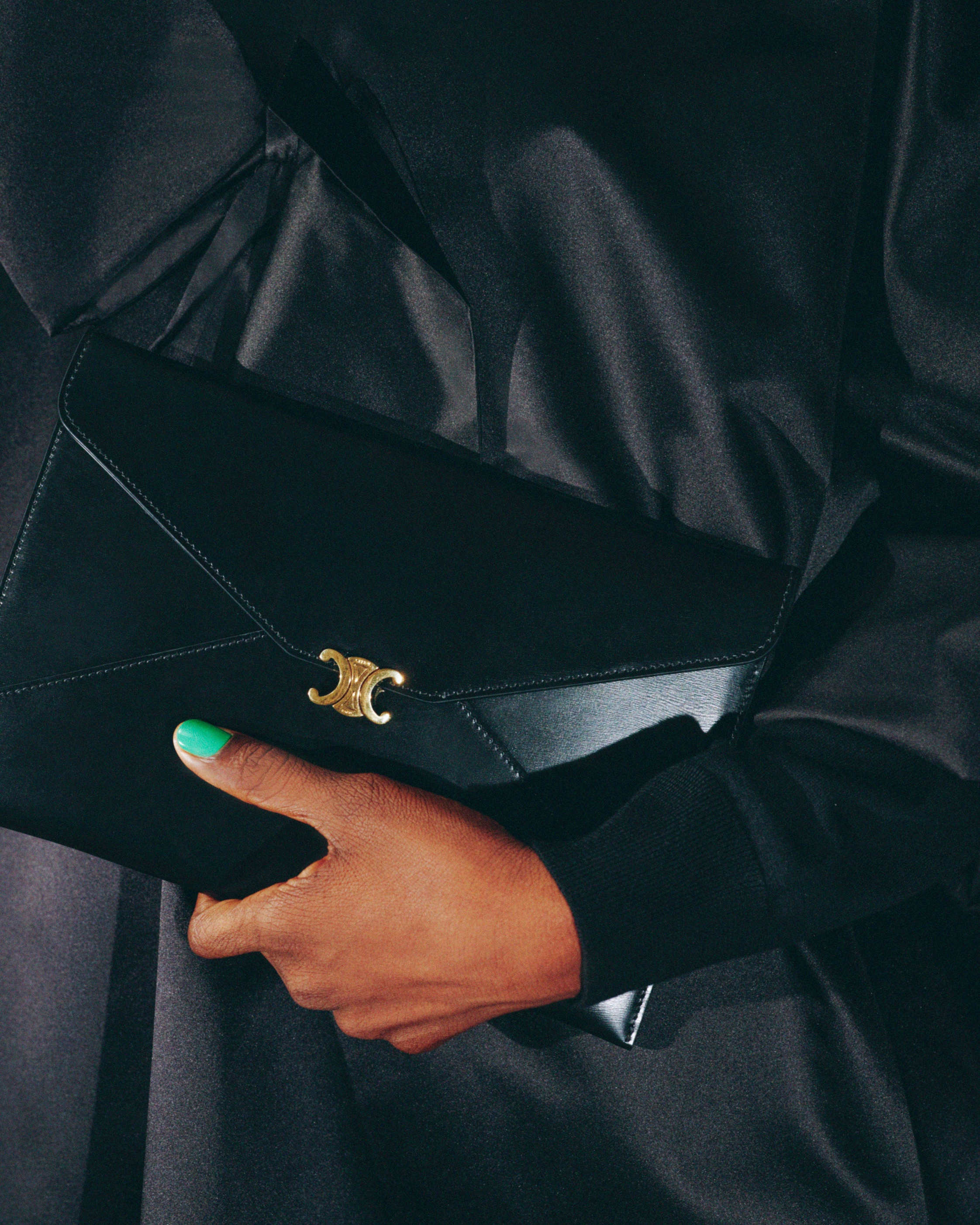 ENVELOPE IN SHINY CALFSKIN - BLACK | CELINE
